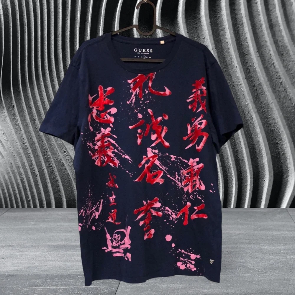 Guess Chinese‎ character flocked letters Tshirt mens size L - Picture 2 of 10